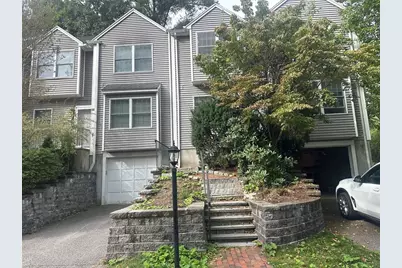 18 Edgemoor Cir #18, Wellesley, MA 02482 - Photo 1