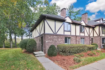 4 Mansion Woods Dr #A, Agawam, MA 01101 - Photo 1