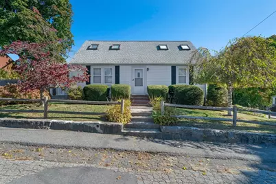 32 Malvern St, Quincy, MA 02169 - Photo 1