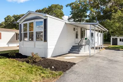 29 Ipswich Dr, Taunton, MA 02780 - Photo 1