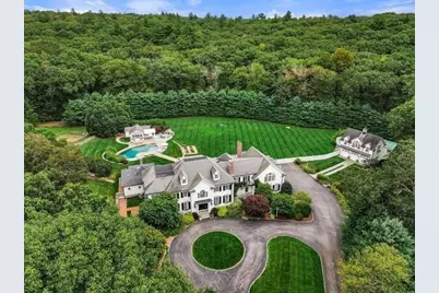 8 Hamlins Xing, Dover, MA 02030 - Photo 1