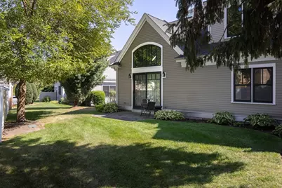 7 Courtyard Place #7, Lexington, MA 02420 - Photo 1