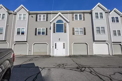 94 Tennis Plaza Rd #17, Dracut, MA 01826 - Photo 1