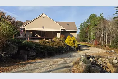 17 Mountain Street #B, Williamsburg, MA 01039 - Photo 1