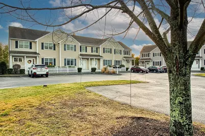 31 Freedom Cir #31, Pembroke, MA 02359 - Photo 1