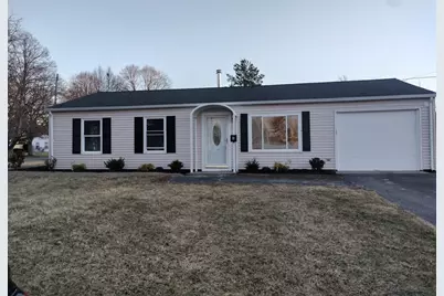 8 Viking Dr, Whitman, MA 02382 - Photo 1