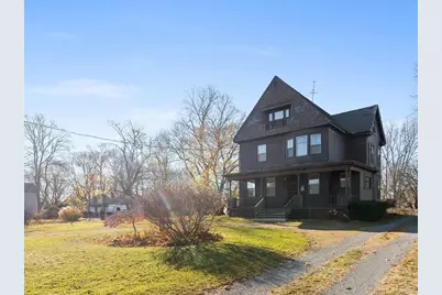 889 Gardners Neck Rd., Swansea, MA 02777 - Photo 1