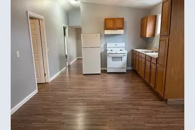 345 Pawtucket Ave #3, Pawtucket, RI 02860 - Photo 1