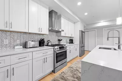 20 W Fifth St #2E, Boston, MA 02127 - Photo 1