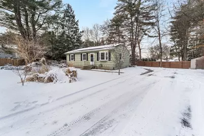 126 Fair Oak Rd, Springfield, MA 01128 - Photo 1