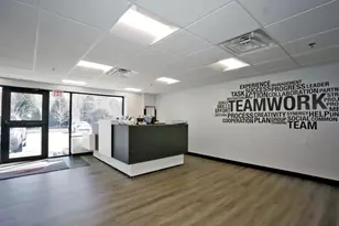 21 Ventura Dr, Dartmouth, MA 02747 - Photo 1