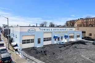 135 Pleasant St, Lynn, MA 01901 - Photo 1