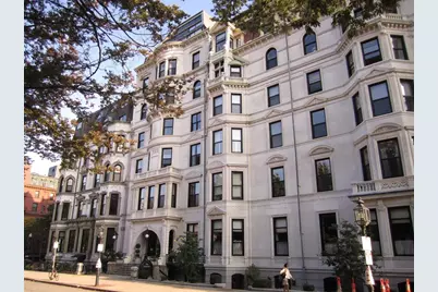 160 Commonwealth #316, Boston, MA 02116 - Photo 1