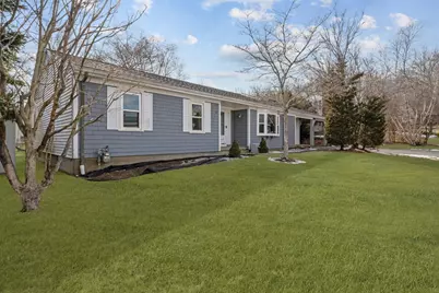 701 Mohawk Rd, Somerset, MA 02726 - Photo 1