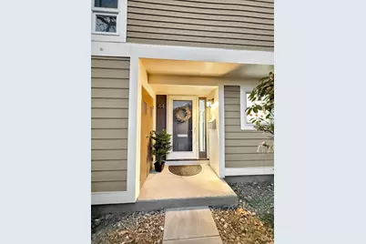 11 Oak St #44, Wellesley, MA 02482 - Photo 1