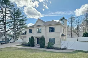 9 Vine St, Newton, MA 02467 - Photo 1