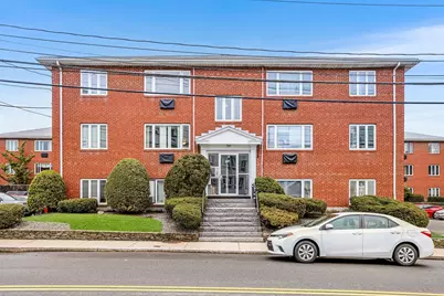 133 Warren St #11, Watertown, MA 02472 - Photo 1