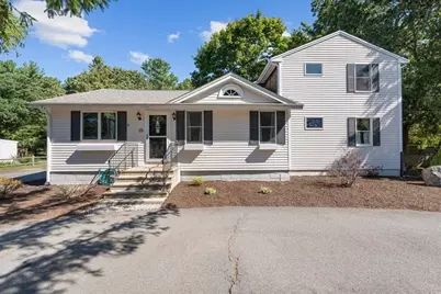 35 Pembroke St, Kingston, MA 02364 - Photo 1