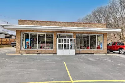 38 Broadway, Raynham, MA 02767 - Photo 1