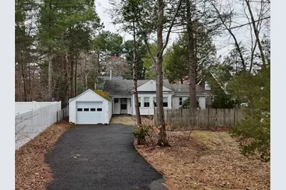 24 Edgemoor Ave, Wellesley, MA 02482 - Photo 1