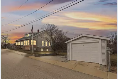 18 Connecticut Ave, Blackstone, MA 01504 - Photo 1