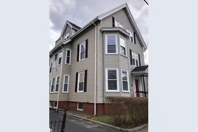 29 Ocean Ave #2, Salem, MA 01970 - Photo 1