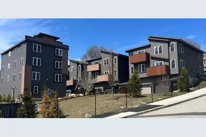 60 Richards St #C, Worcester, MA 01603 - Photo 1