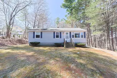 26 Huguenot Rd, Oxford, MA 01540 - Photo 1
