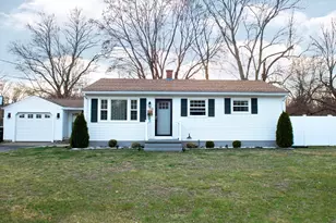 114 Newhouse St, Springfield, MA 01118 - Photo 1