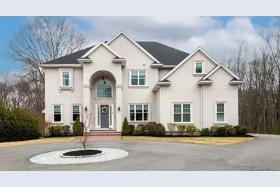 24 Wildewood Dr, Lynnfield, MA 01940 - Photo 1