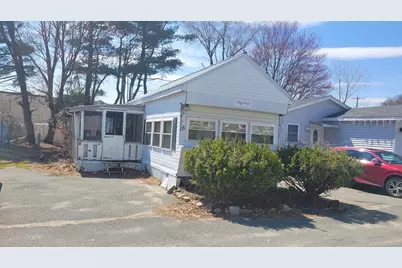 846 Broadway #6, Saugus, MA 01906 - Photo 1