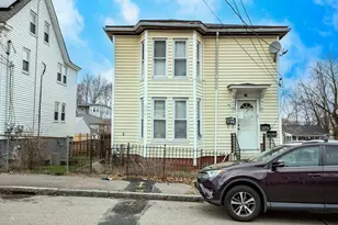 39 Huntington St, Brockton, MA 02301 - Photo 1