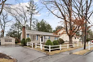 45 Park St, Wilmington, MA 01887 - Photo 1