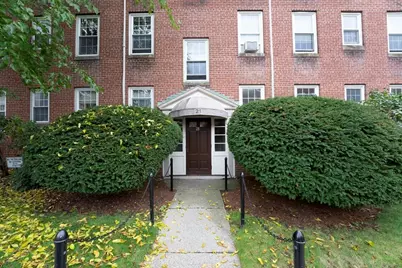 21 Englewood Ave #2, Brookline, MA 02445 - Photo 1