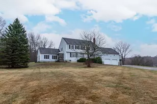 14 Carpenter Hill Rd, Mendon, MA 01756 - Photo 1