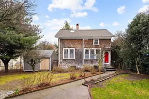 572 William St, Fall River, MA 02721 - Photo 1