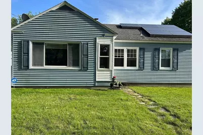 32 Farnsworth Ter, Pittsfield, MA 01201 - Photo 1