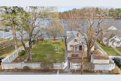 111 & 112 Maple Way, East Brookfield, MA 01515 - Photo 1