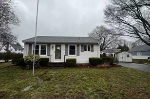 4 Yale St, Attleboro, MA 02703 - Photo 1