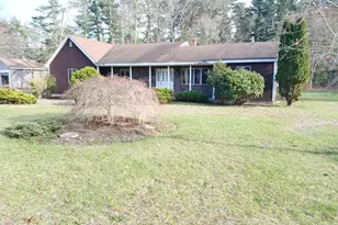 46 West St, Carver, MA 02330 - Photo 1