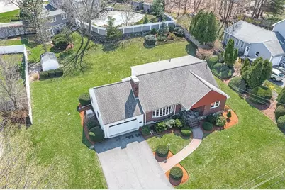 7 Hutchinson Rd, Winchester, MA 01890 - Photo 1