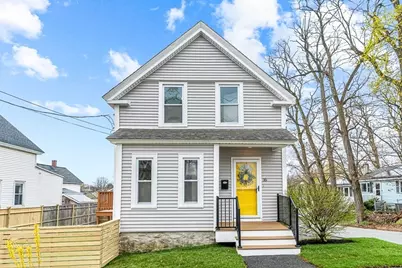 35 Roper St, Lowell, MA 01852 - Photo 1