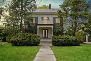 983 Centre St, Newton, MA 02459 - Photo 1