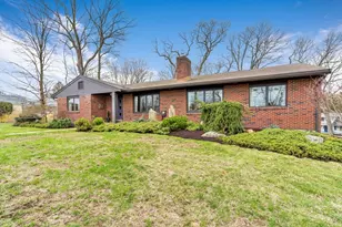 81 Linden St, Holliston, MA 01746 - Photo 1