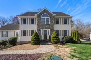 3 Jasmine Dr, Oxford, MA 01540 - Photo 1