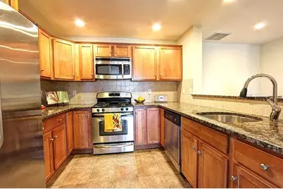 120 Wyllis Ave. #118, Everett, MA 02149 - Photo 1