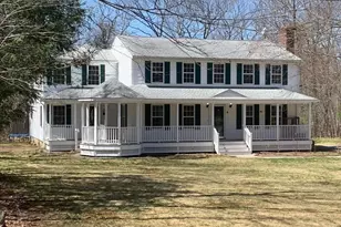 4 Laurel St, Hubbardston, MA 01452 - Photo 1
