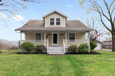 102 King St, Groveland, MA 01834 - Photo 1