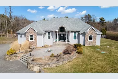 427 Yellow Hill Rd, Fall River, MA 02722 - Photo 1