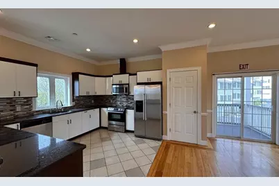 473 Revere Beach Pkwy. #4, Revere, MA 02151 - Photo 1